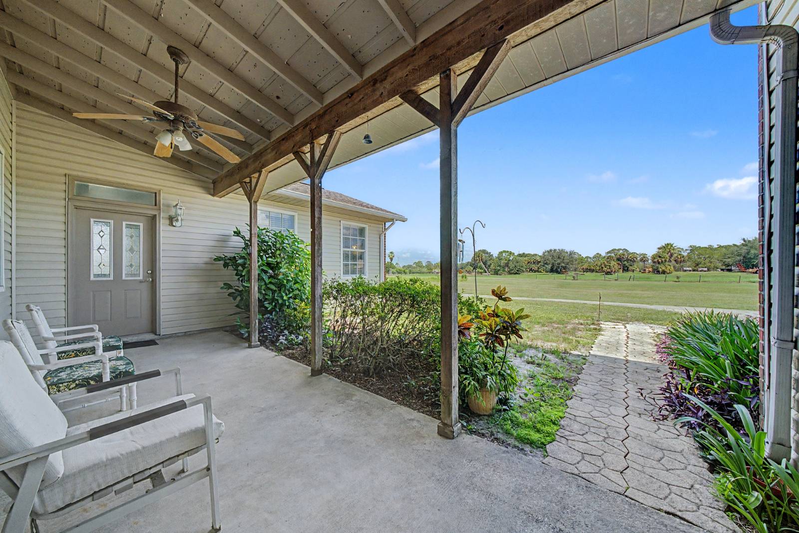 112 Park Land Dr, Lake Placid, FL 33852
