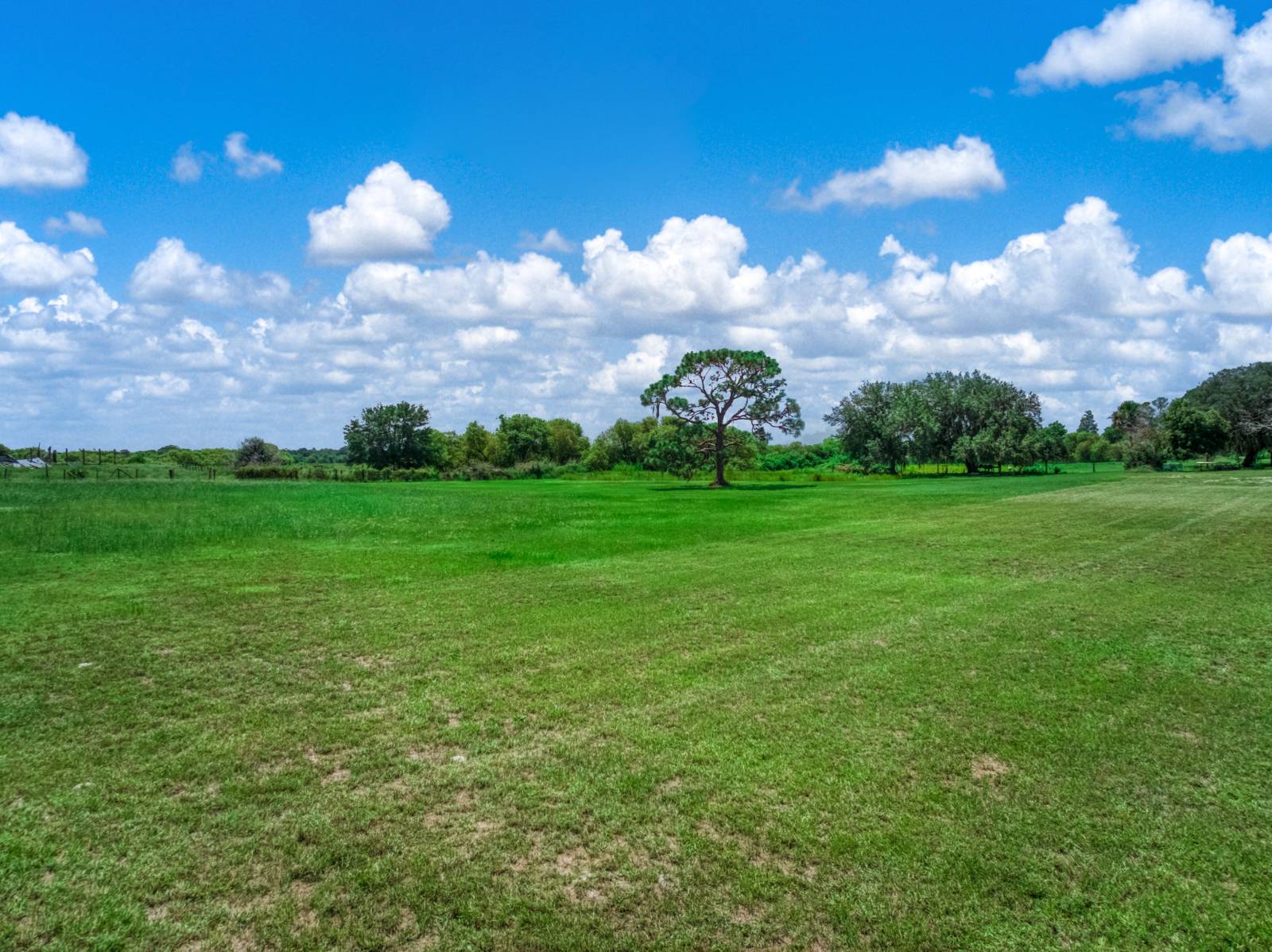 112 Park Land Dr, Lake Placid, FL 33852