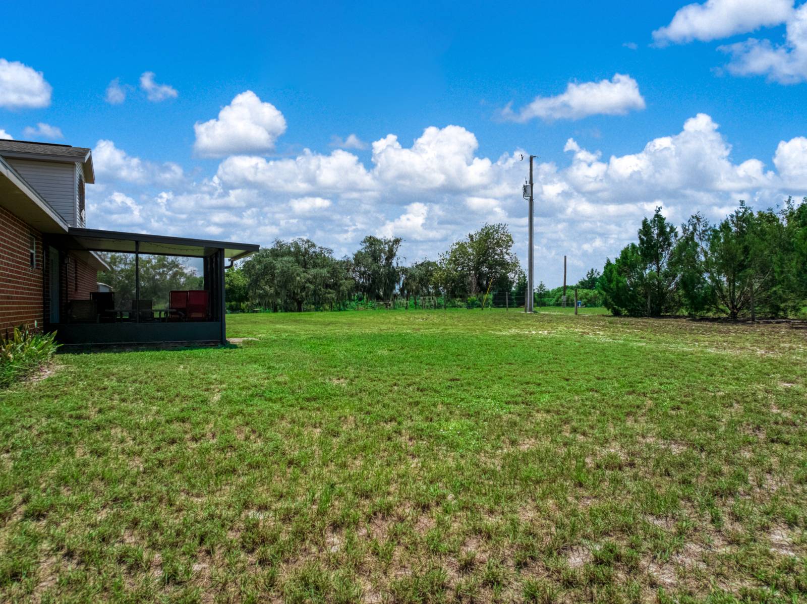 112 Park Land Dr, Lake Placid, FL 33852