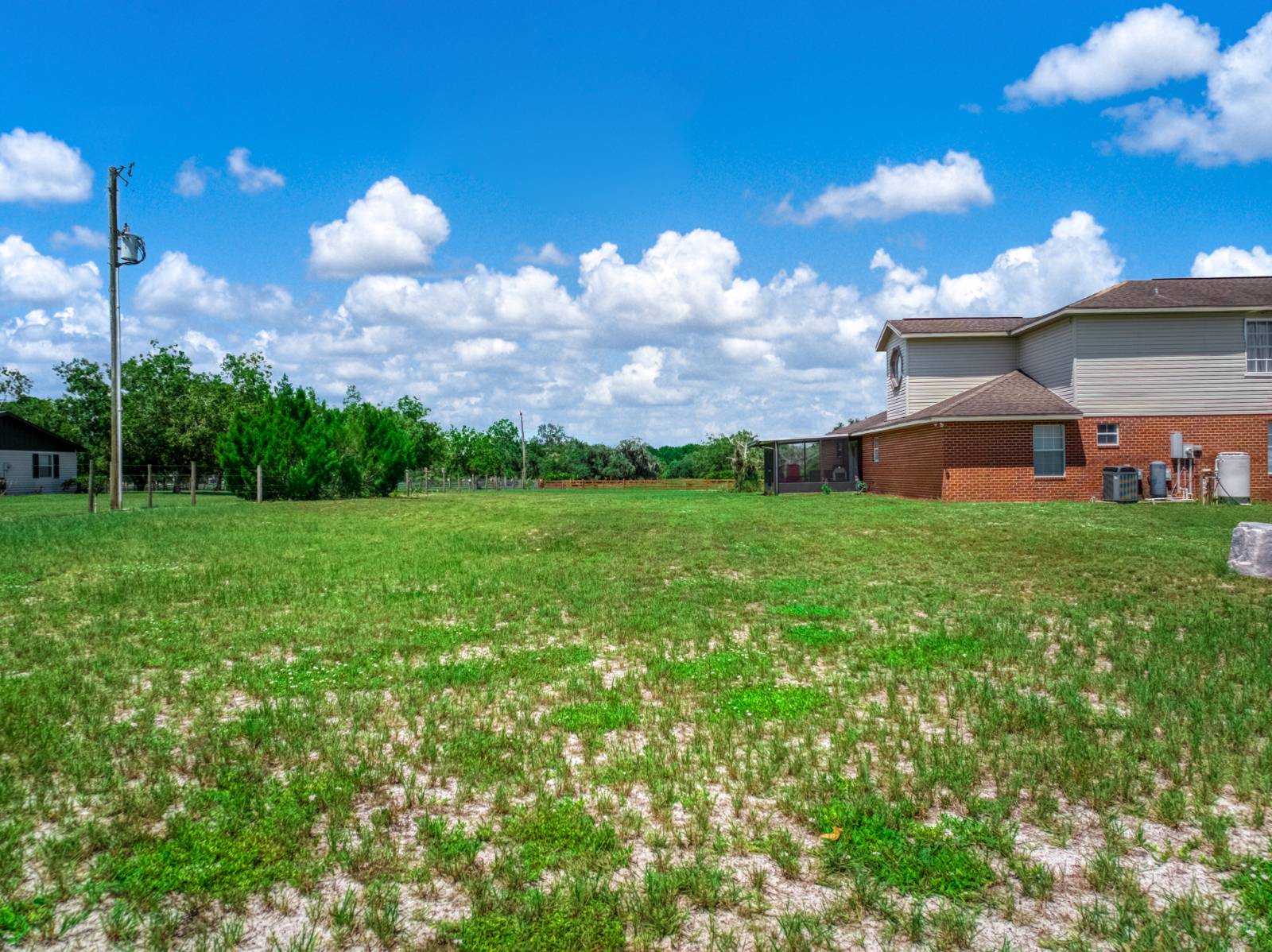 112 Park Land Dr, Lake Placid, FL 33852
