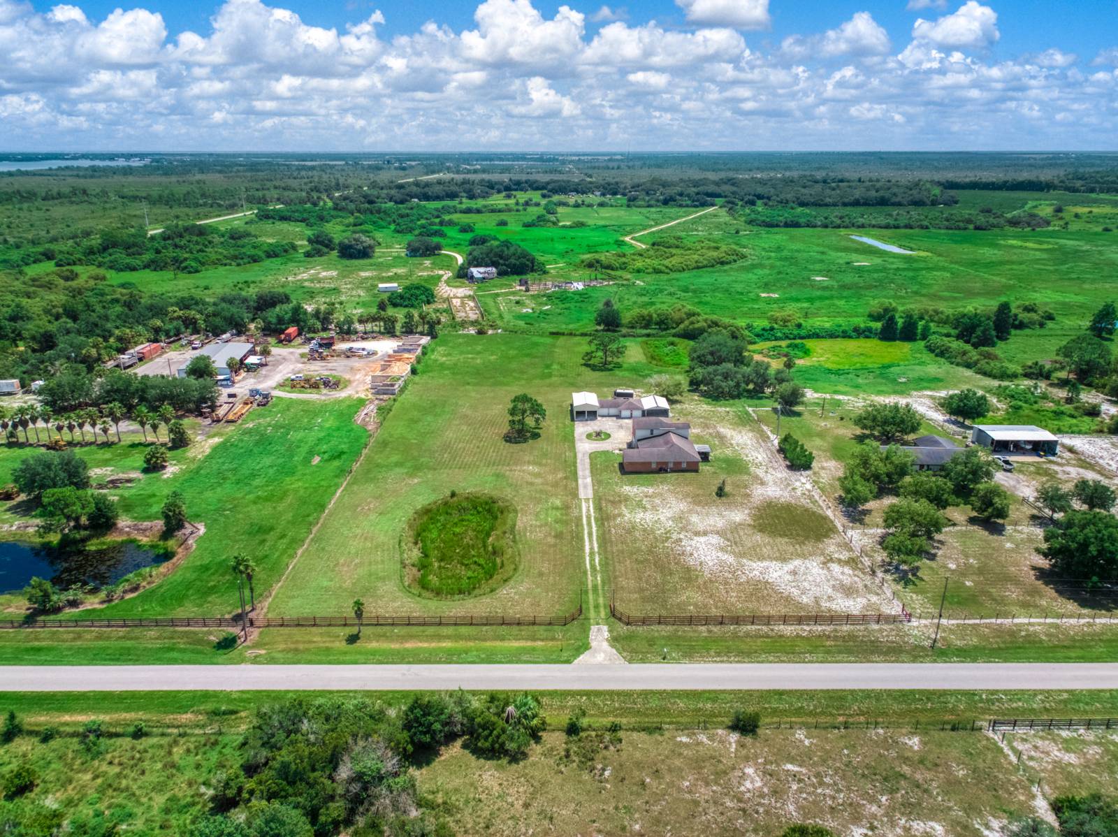 112 Park Land Dr, Lake Placid, FL 33852