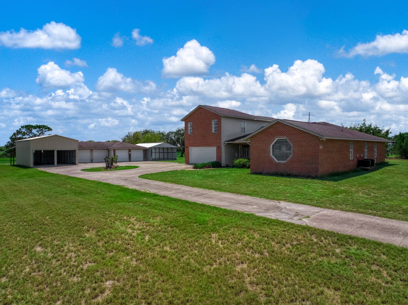 112 Park Land Dr, Lake Placid, FL 33852