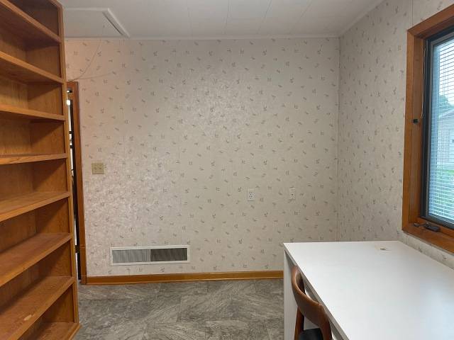 Photo 25 of 47 of home listing at 110 W 6th Street, Valentine, NE 69201