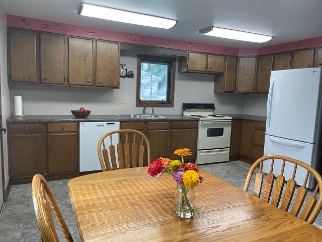 Photo 7 of 47 of home listing at 110 W 6th Street, Valentine, NE 69201