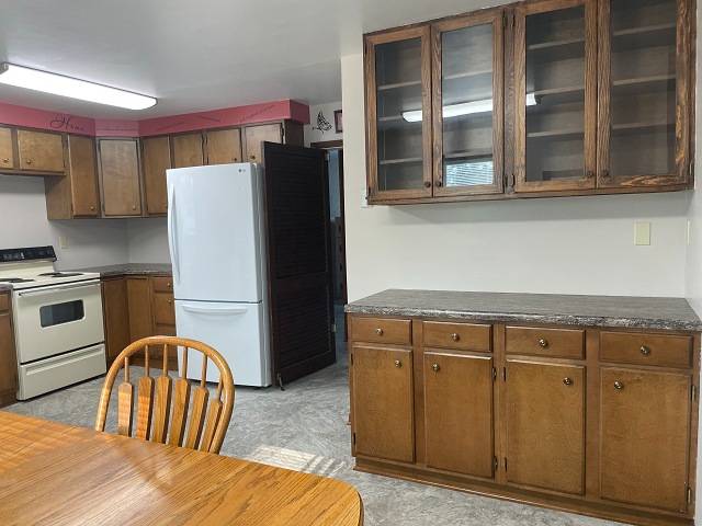 Photo 9 of 47 of home listing at 110 W 6th Street, Valentine, NE 69201