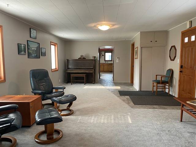 Photo 13 of 47 of home listing at 110 W 6th Street, Valentine, NE 69201