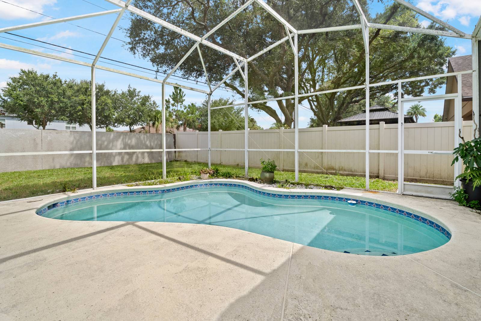 2087 Westbourne Dr, Oviedo, FL 32765
