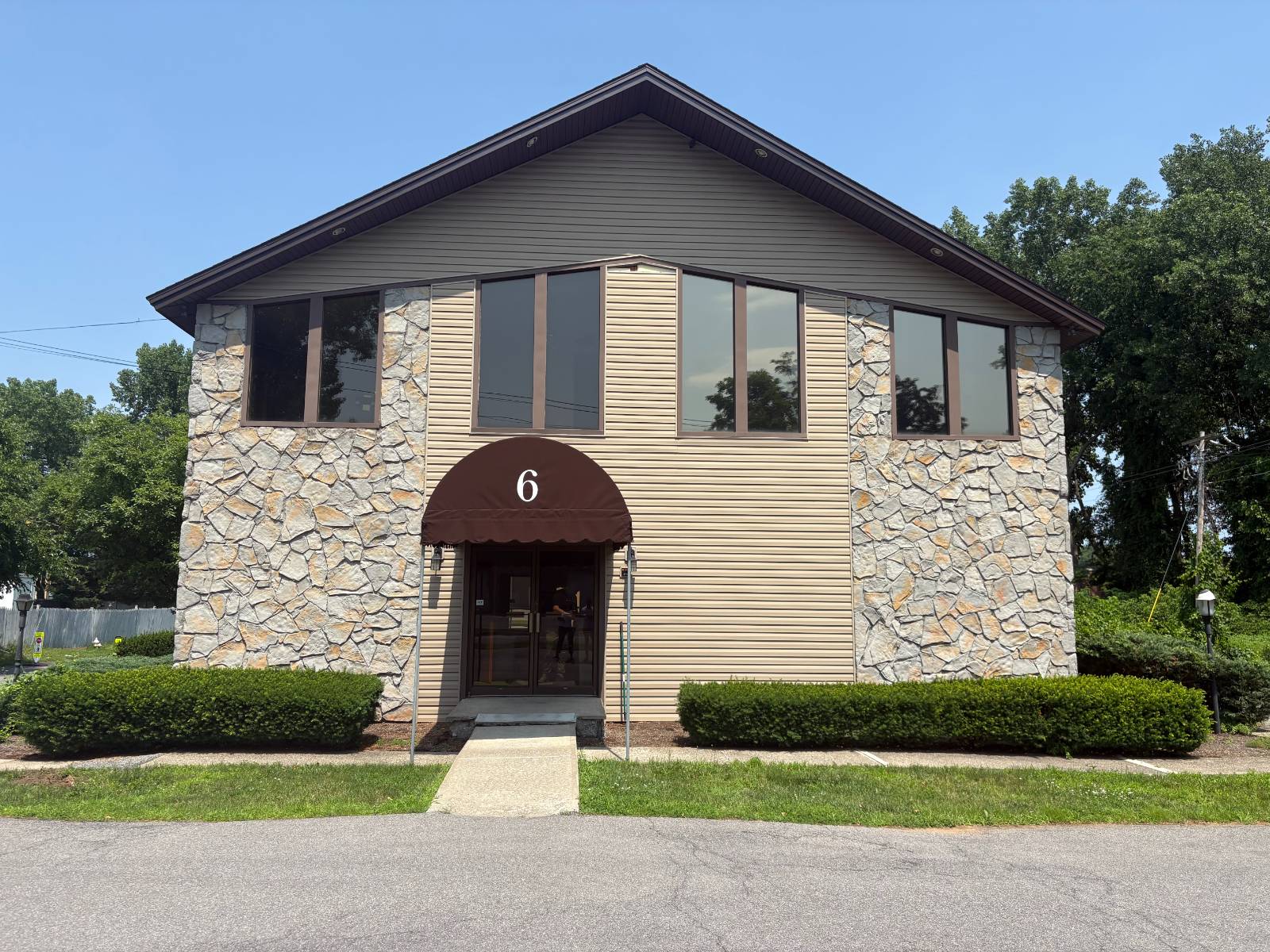 6 Walker Way