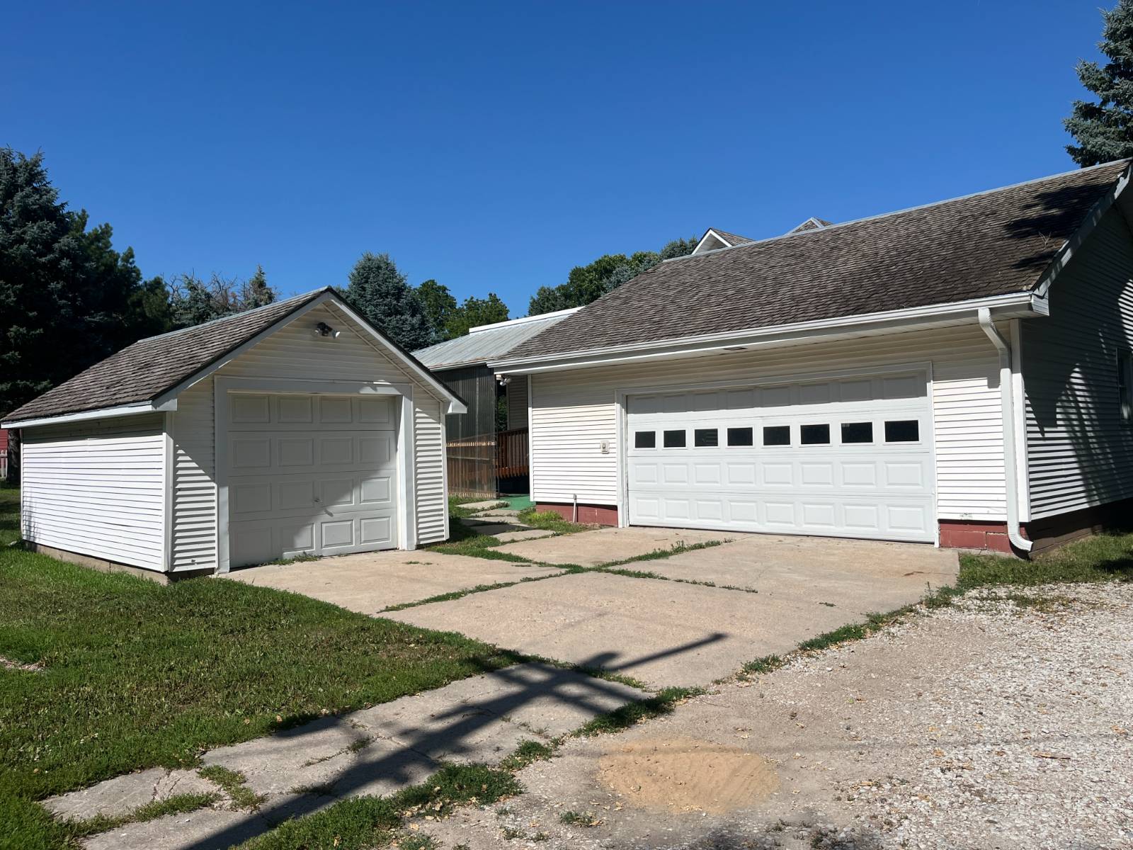 Photo 24 of 25 of home listing at 710 K Street, Neligh, NE 68756