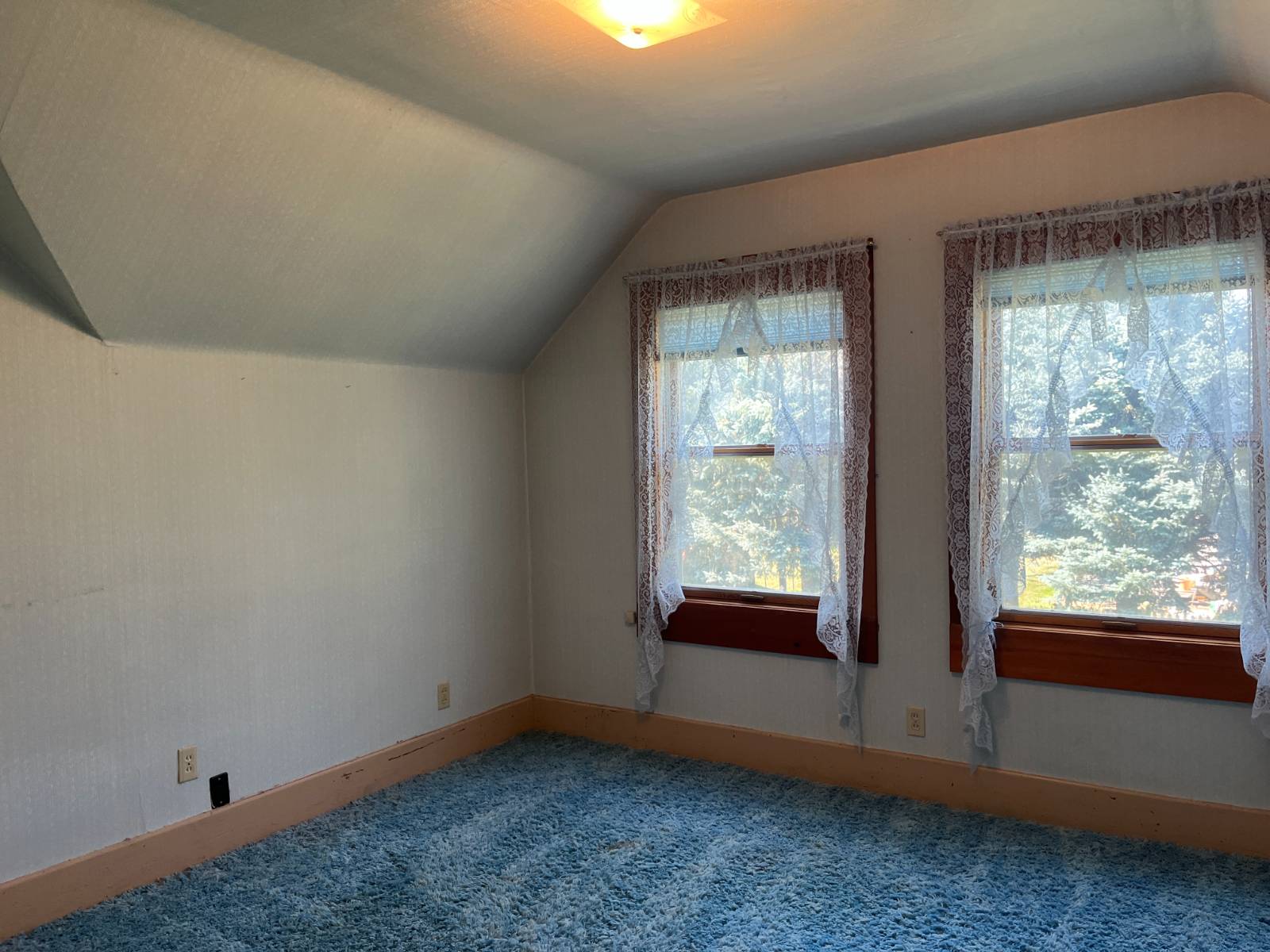 Photo 10 of 25 of home listing at 710 K Street, Neligh, NE 68756