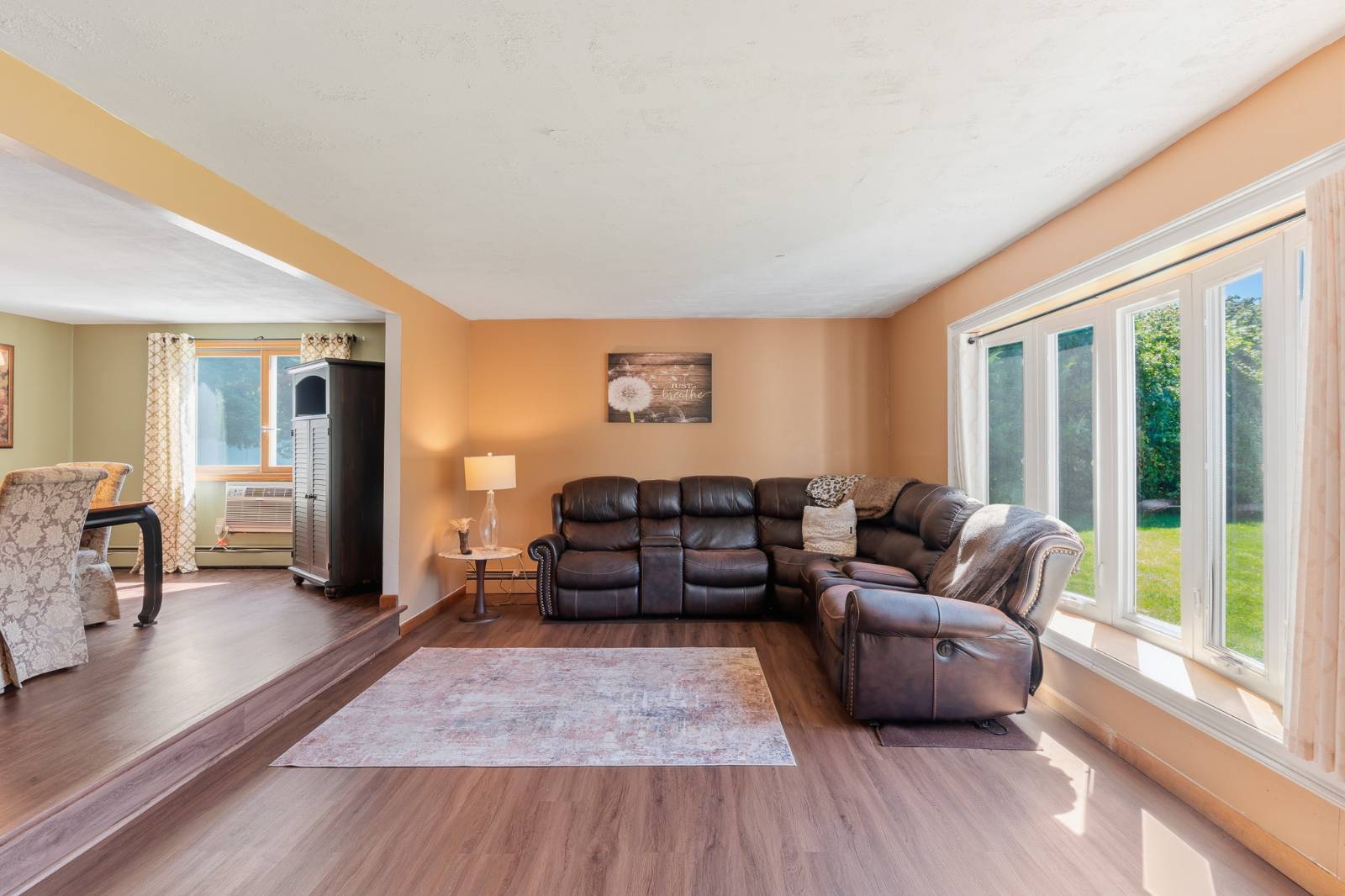 9 Silver Drive