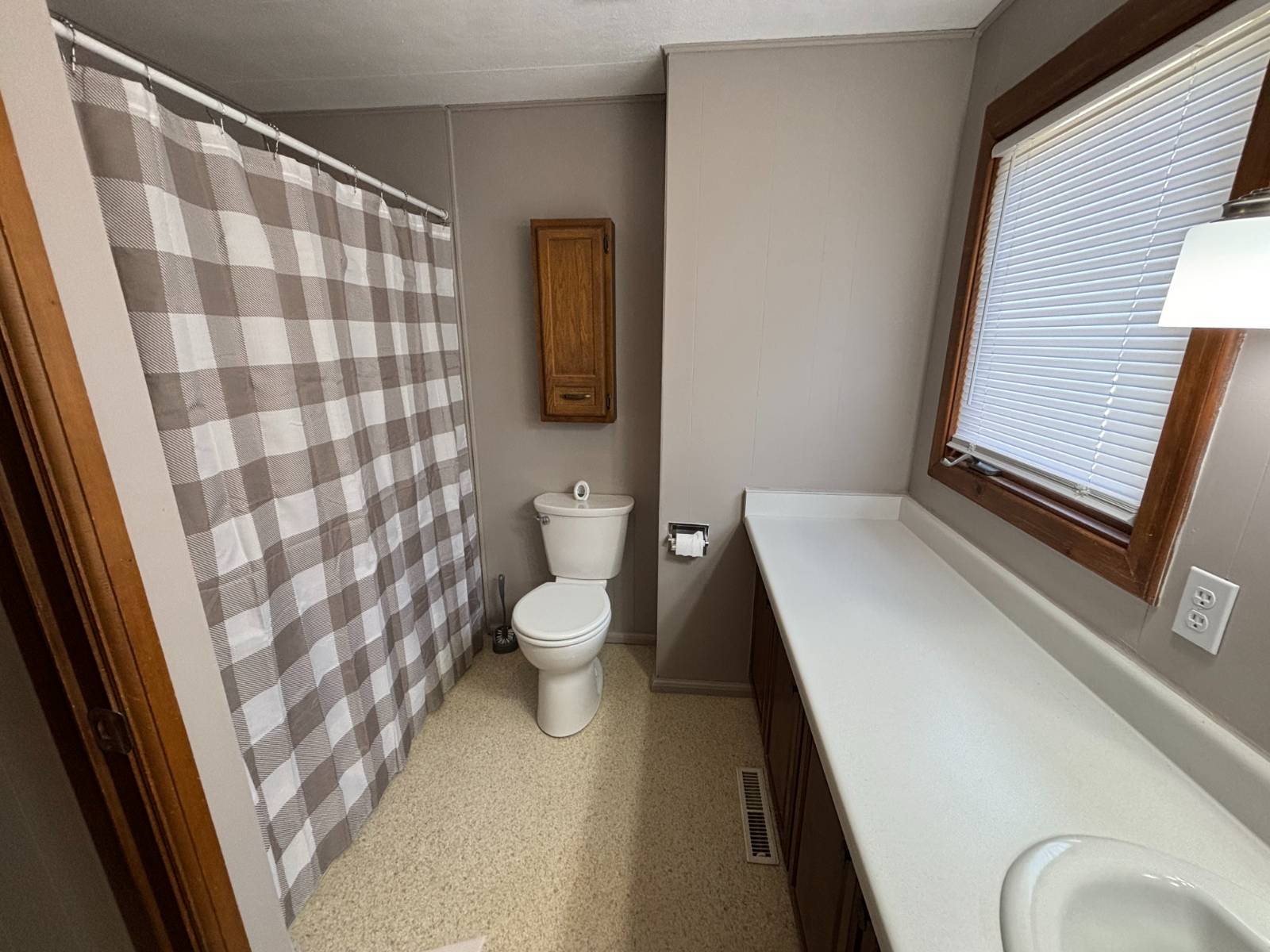 Photo 12 of 21 of home listing at 300 W Main Street, Chambers, NE 68725