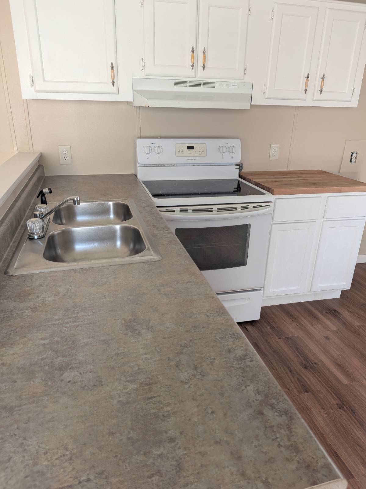 residential communities, community living, well-maintained housing communities, quality mobile home living, mobile homes