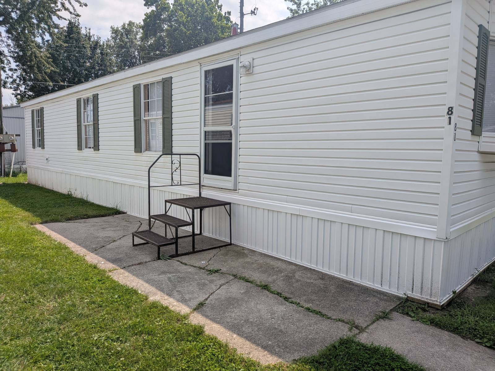 quality mobile home living, housing solutions, modern manufactured home living, family-friendly neighborhoods, welcoming neig