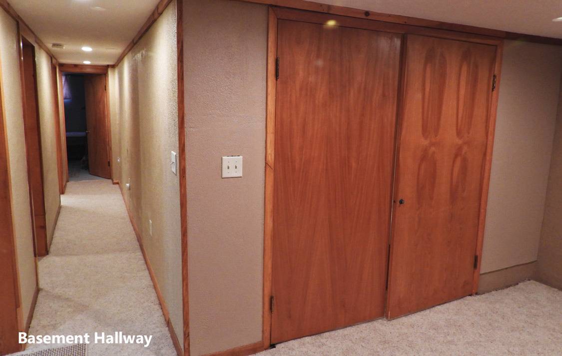Photo 10 of 20 of home listing at 707 North Main Street, Gordon, NE 69343