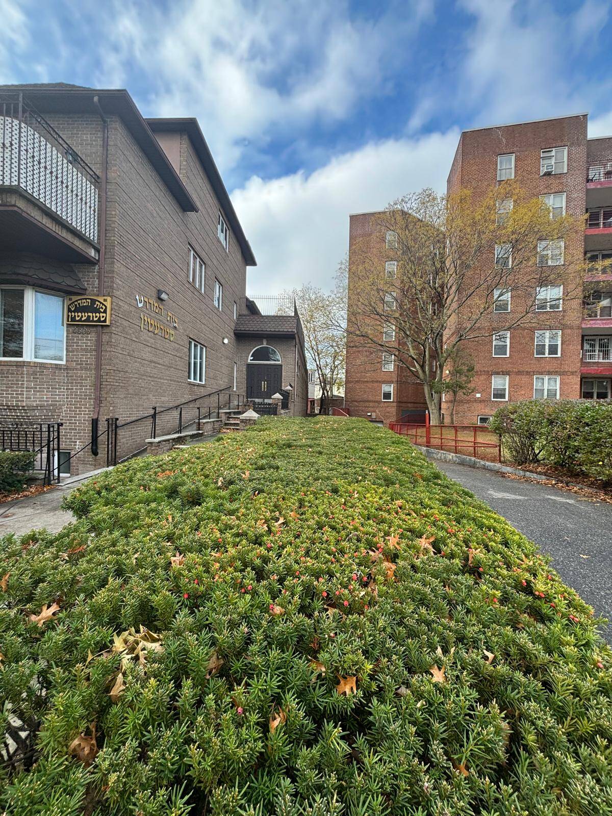 902 Ocean Parkway, #4D
