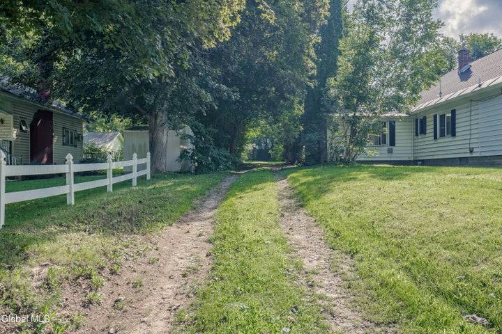 L11 NY 30A Streeter Rd.