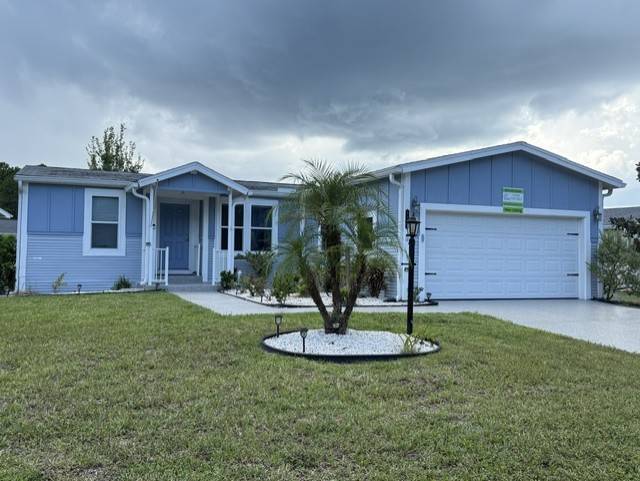 SPECTULACTULAR 3B 2B, WELL MAINTAINED WITH LOTS OF GREAT FEATURE