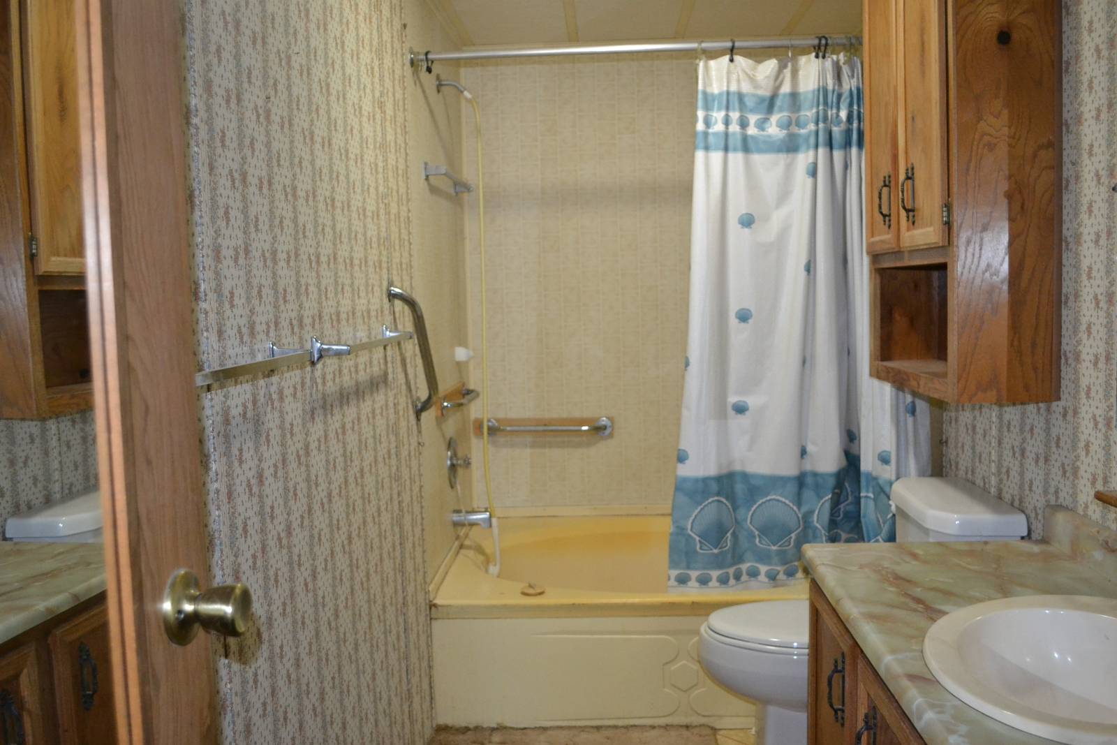 Photo 18 of 18 of home listing at 1216 E 8th Street, Alliance, NE 69301