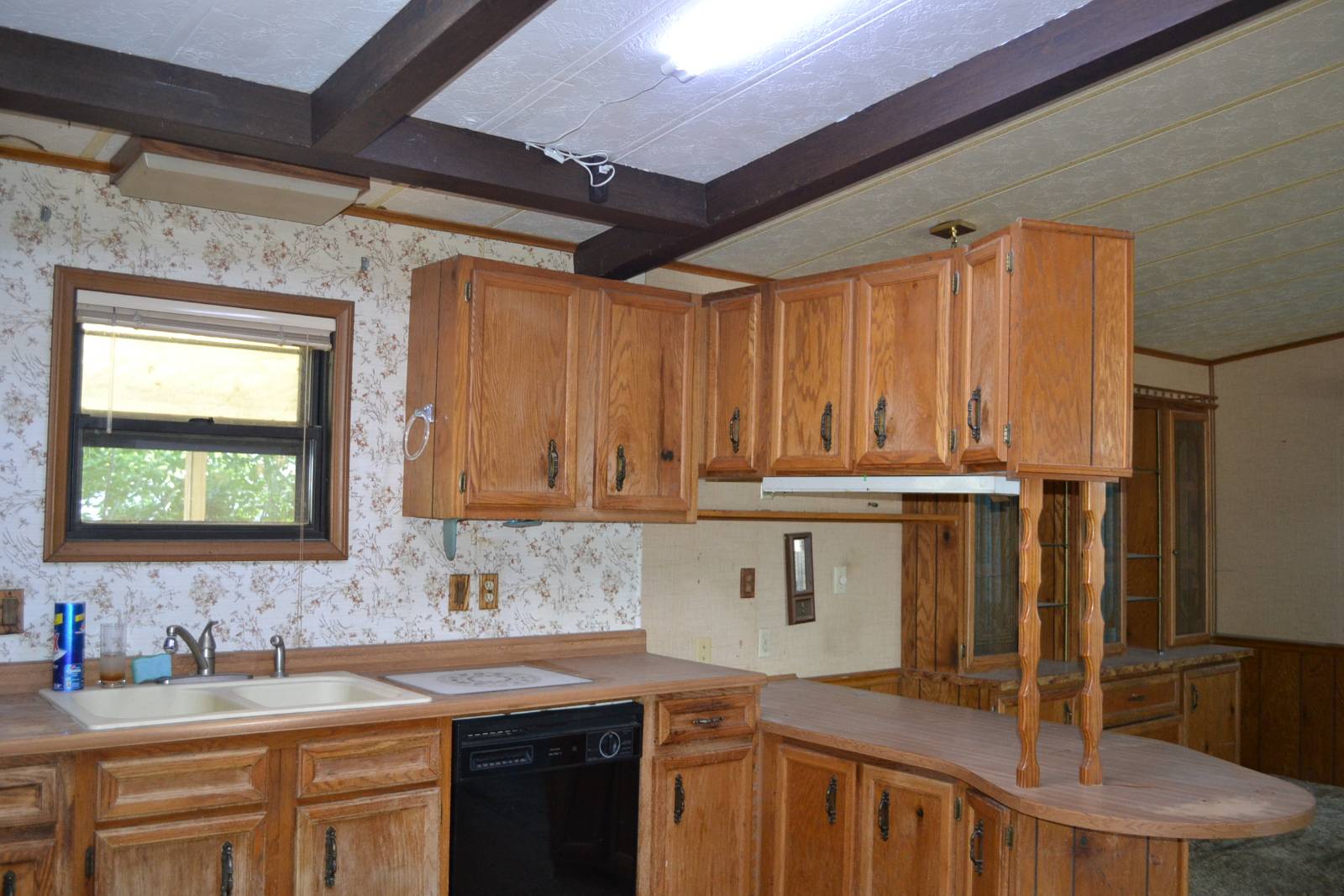 Photo 7 of 18 of home listing at 1216 E 8th Street, Alliance, NE 69301