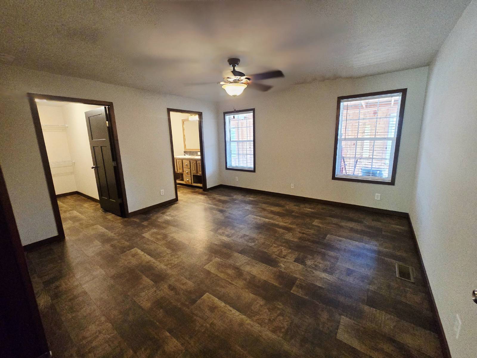 Photo 21 of 38 of home listing at 63770 720 Rd, Stella, NE 68442