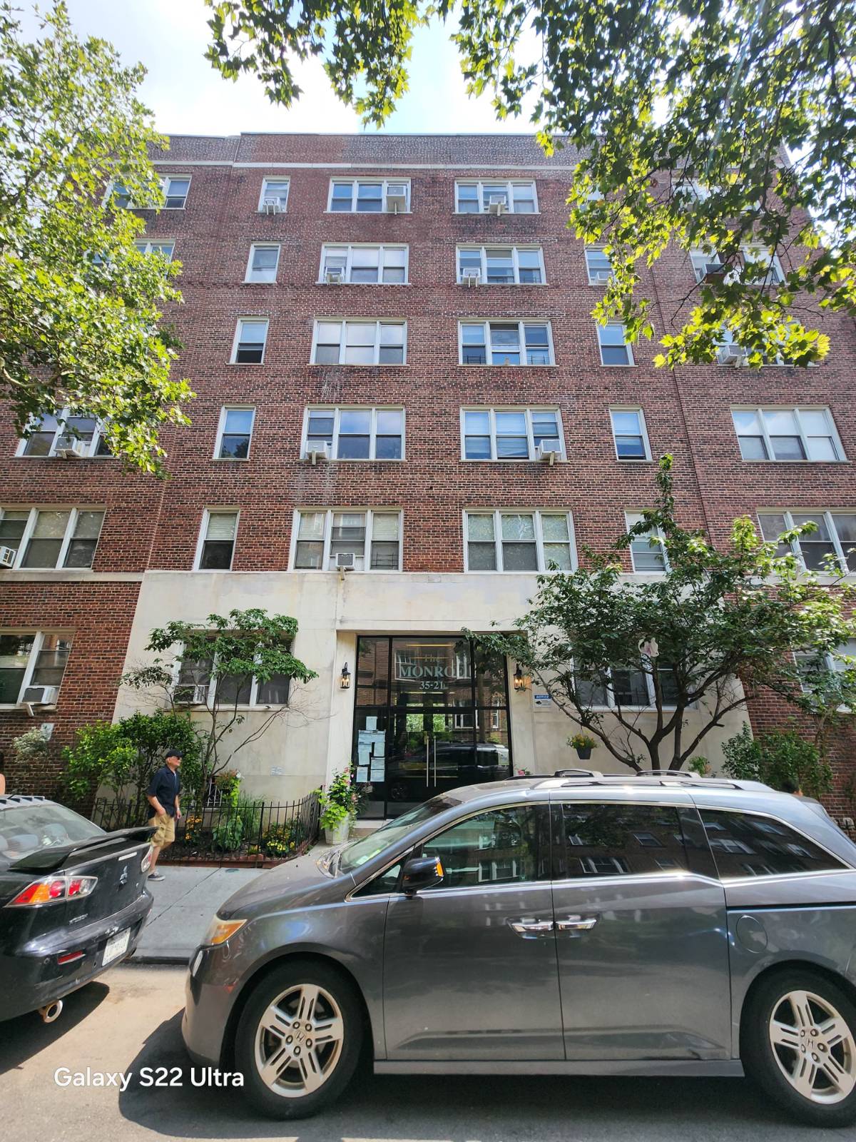 35-21 79st, #1L