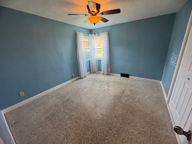 Photo 11 of 27 of home listing at 402 E. 4th Street, Atkinson, NE 68713