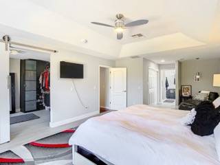 10542 Wittenberg Way, Orlando, FL 32832
