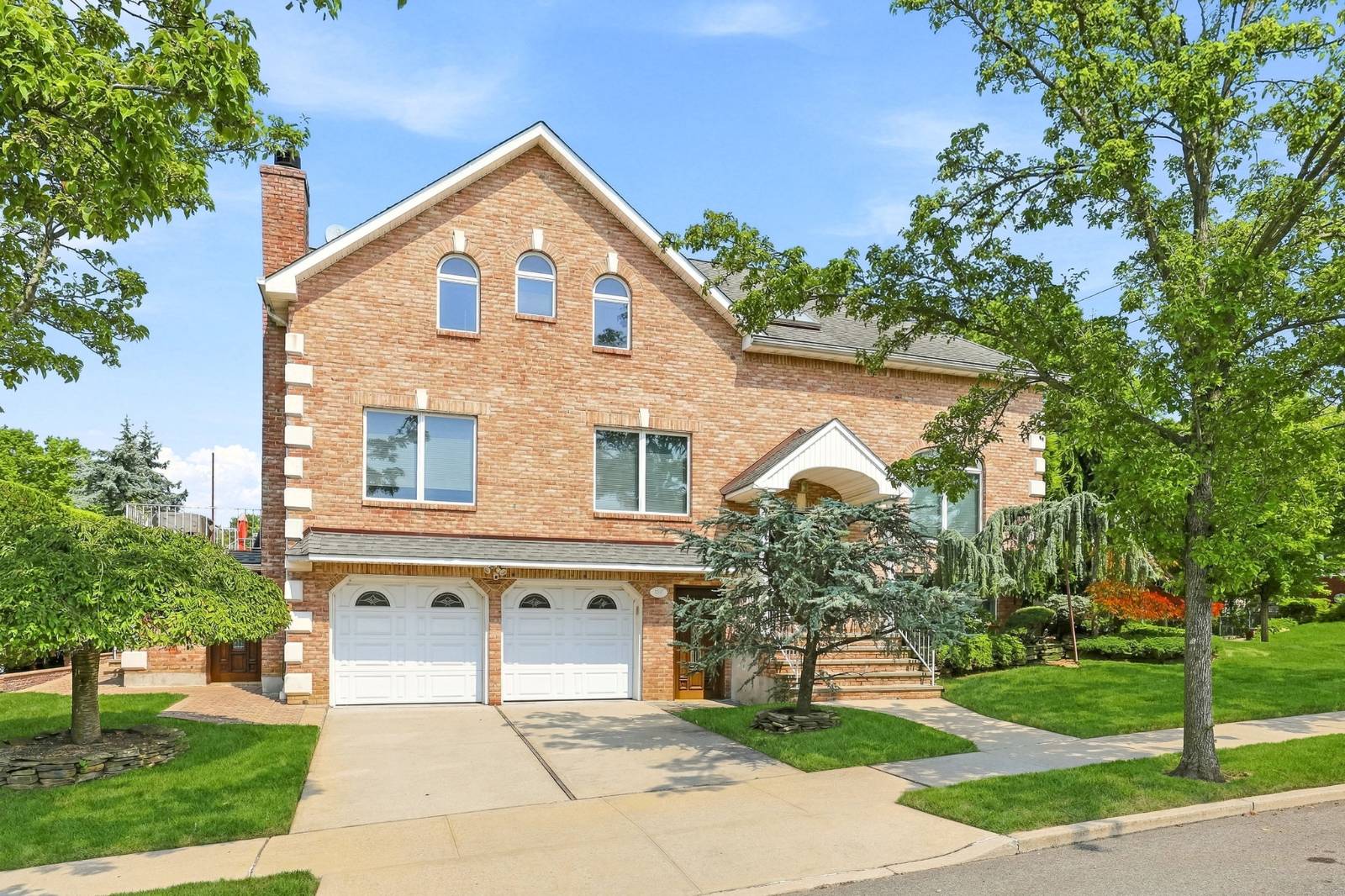 53-15 Overbrook Street