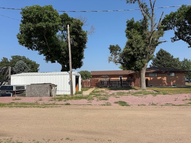 Photo 7 of 52 of home listing at 132 Garfield Street, Stuart, NE 68780