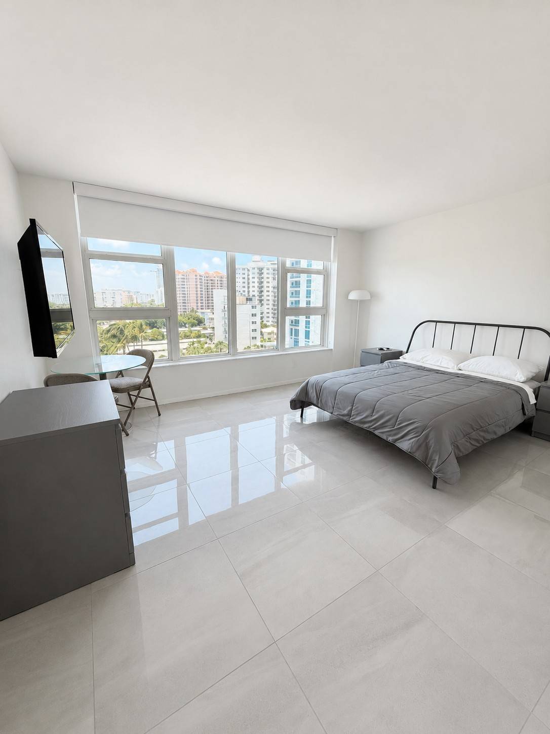 1620 Ocean Boulevard, #8H, Lauderdale-By-The-Sea, FL 33062