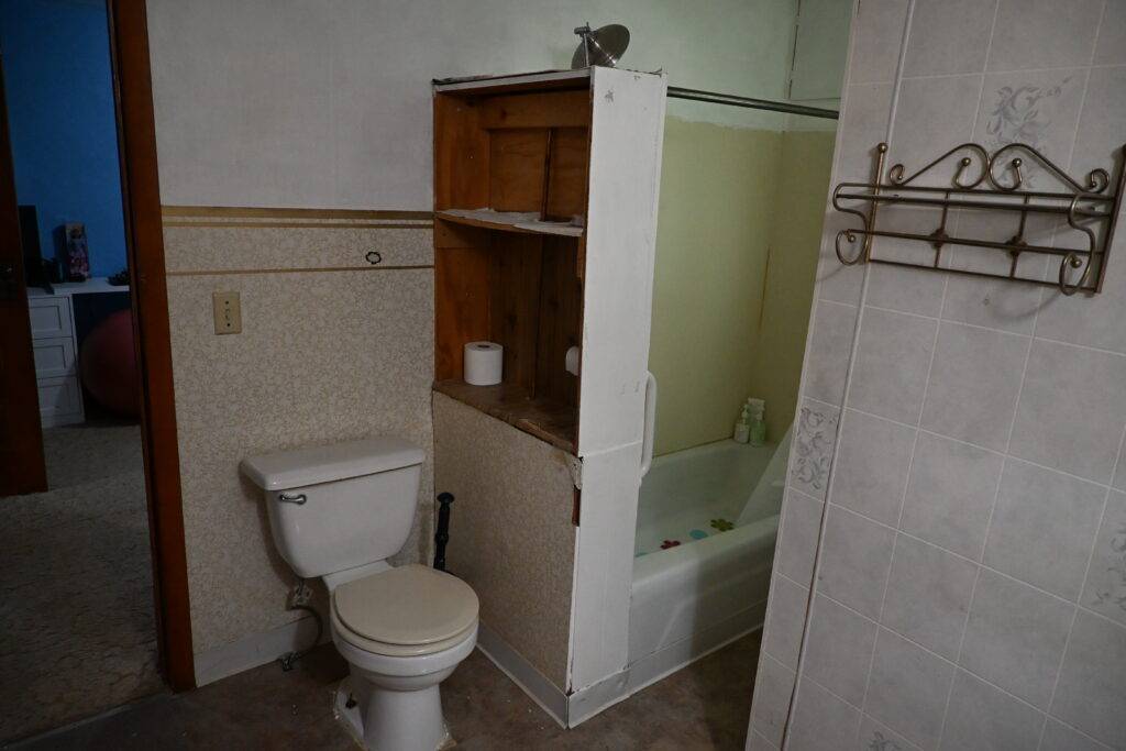 Photo 16 of 24 of home listing at 160 N 10th Avenue, Burwell, NE 68823