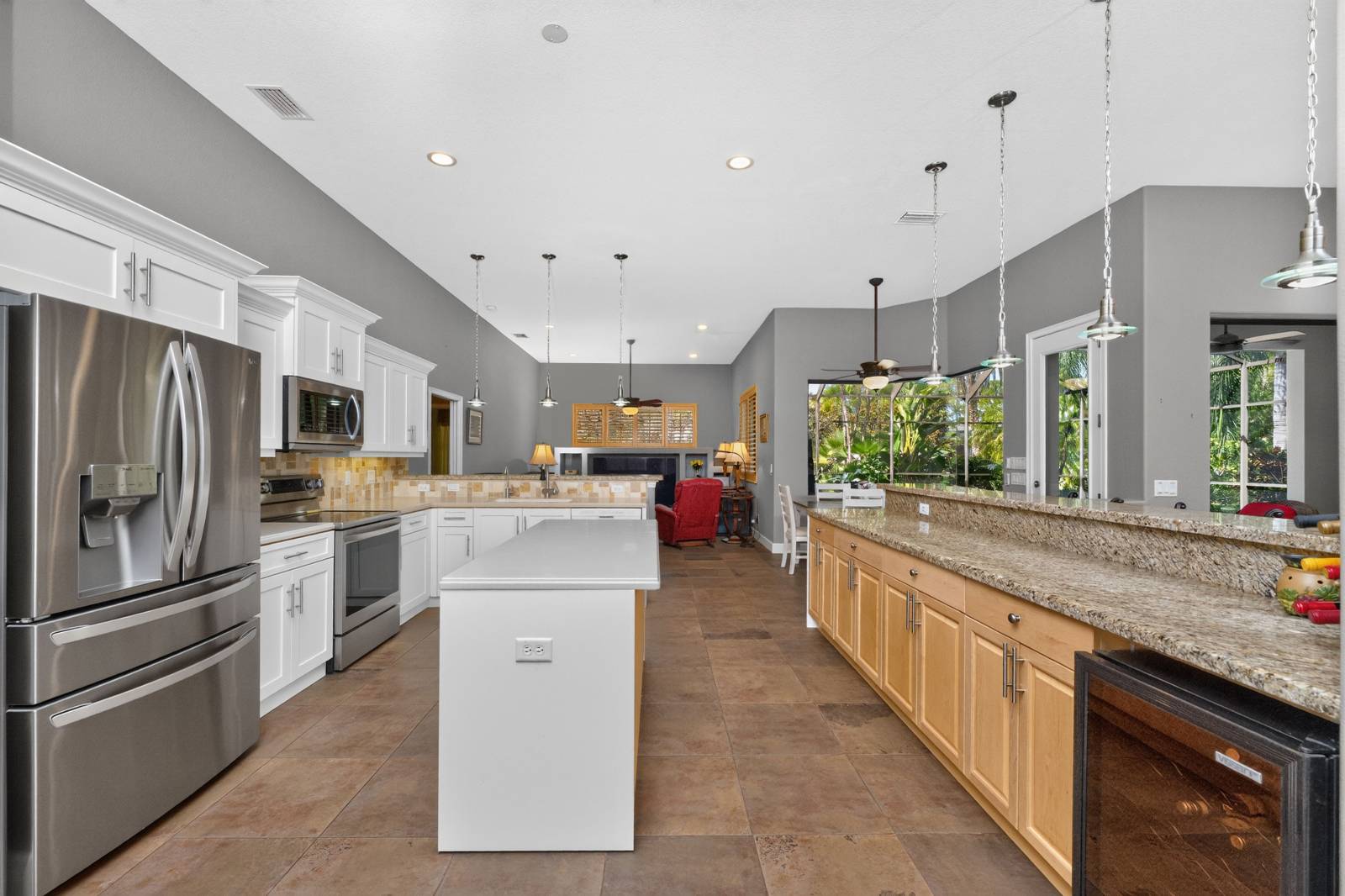 25279 PUNTA MADRYN AVE, Punta Gorda, FL 33983