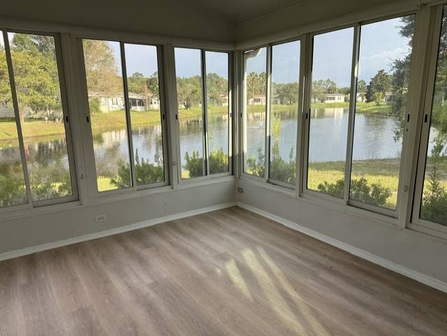 Water view living with beautiful views right from home! thumbnail 14