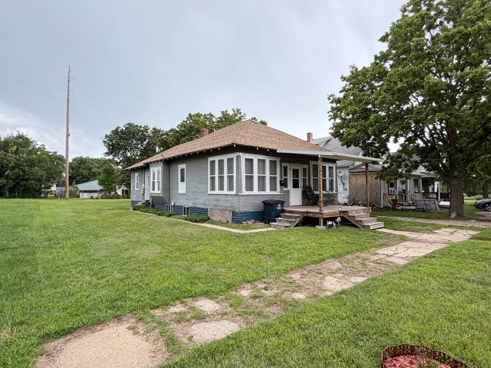 Photo 4 of 28 of home listing at 665 N Pine Street, Long Pine, NE 69217