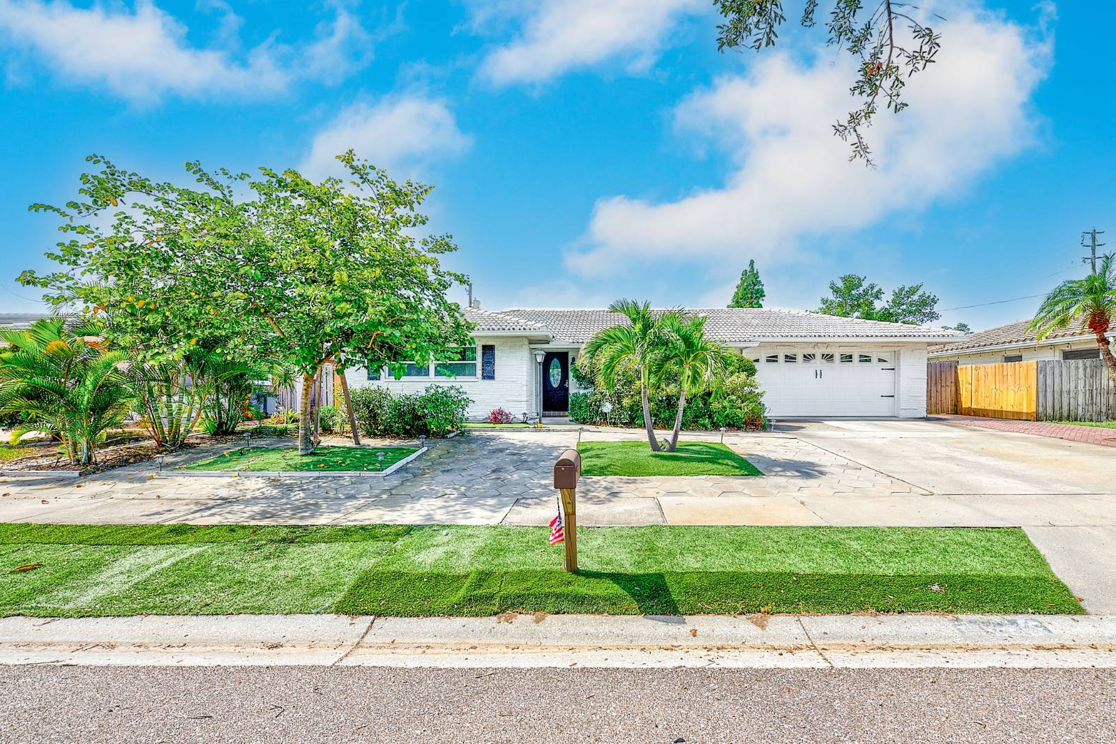 11288 60th Ave, Seminole, FL 33772