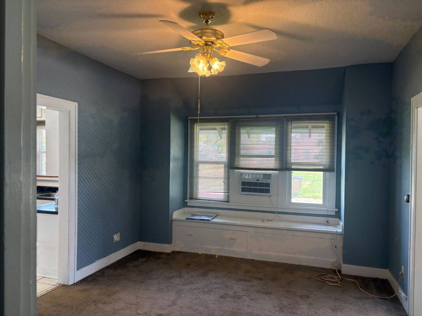 Photo 9 of 22 of home listing at 813 Custer St., Hemingford, NE 69348