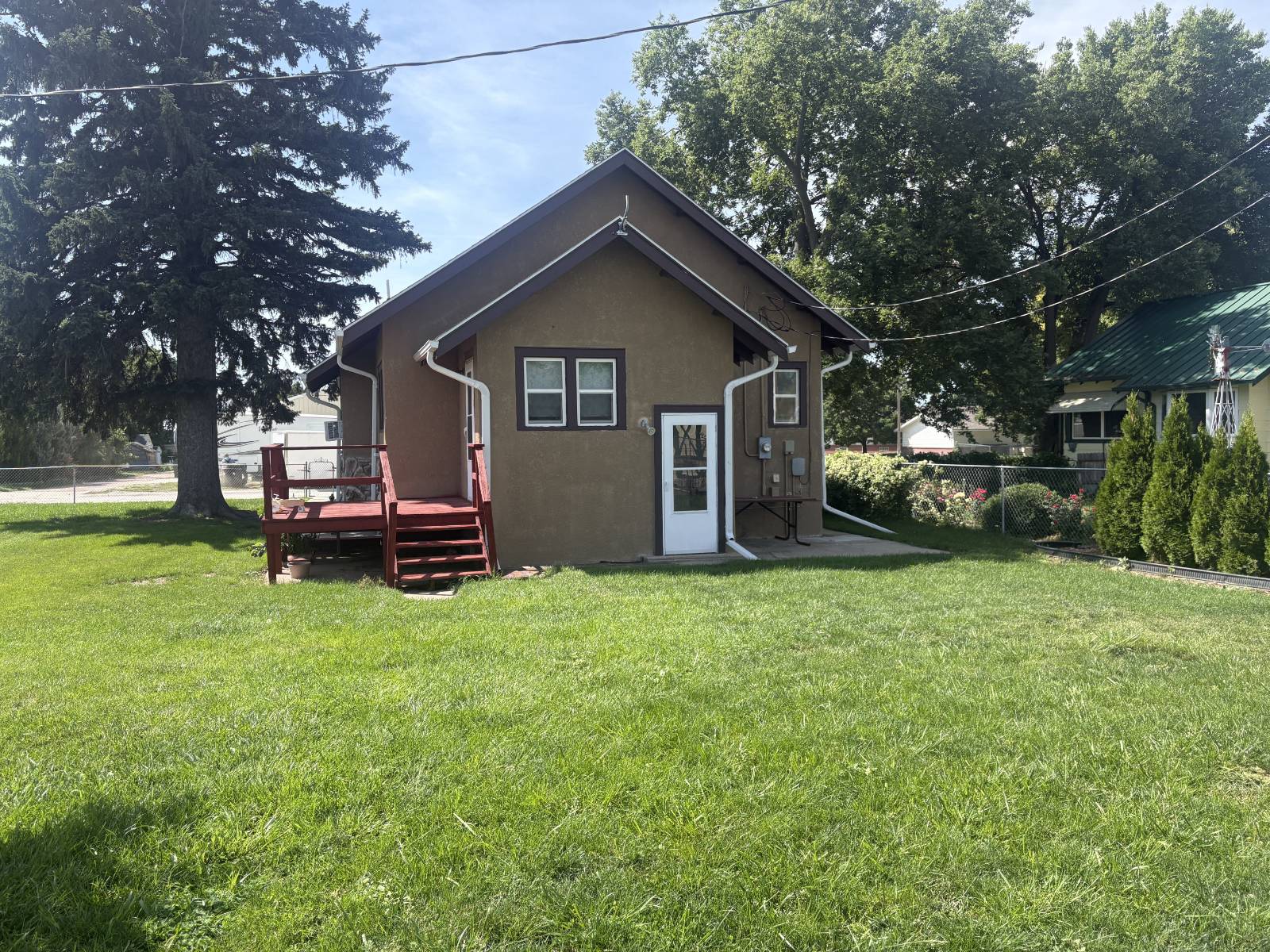 Photo 2 of 22 of home listing at 813 Custer St., Hemingford, NE 69348