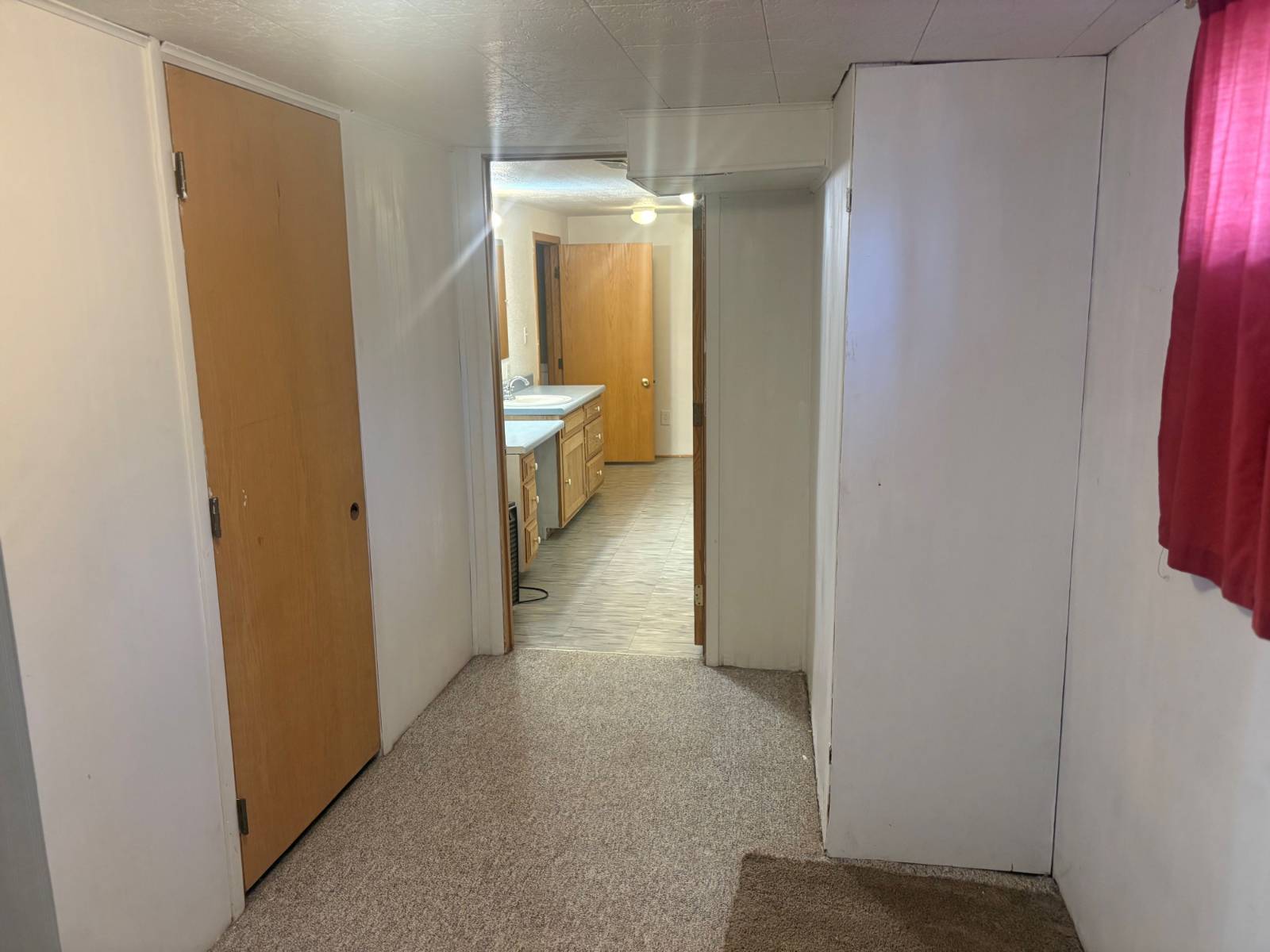 Photo 20 of 22 of home listing at 813 Custer St., Hemingford, NE 69348