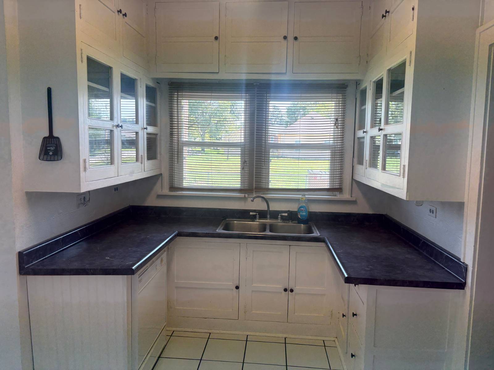 Photo 10 of 22 of home listing at 813 Custer St., Hemingford, NE 69348