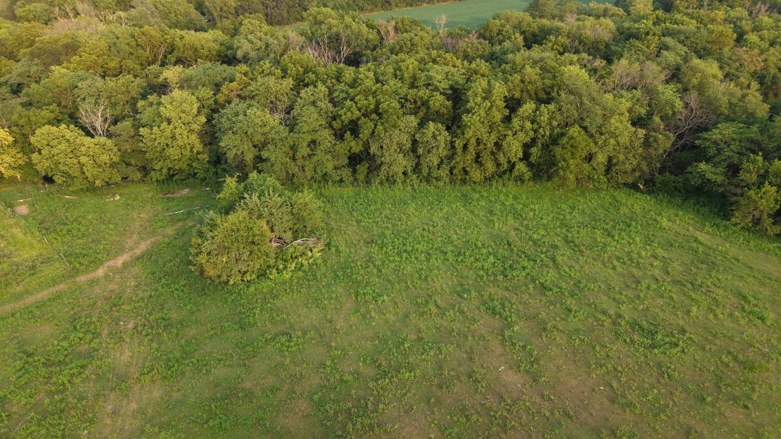 Photo 12 of 60 of land listing at NA 640 Ave, Auburn, NE 68305