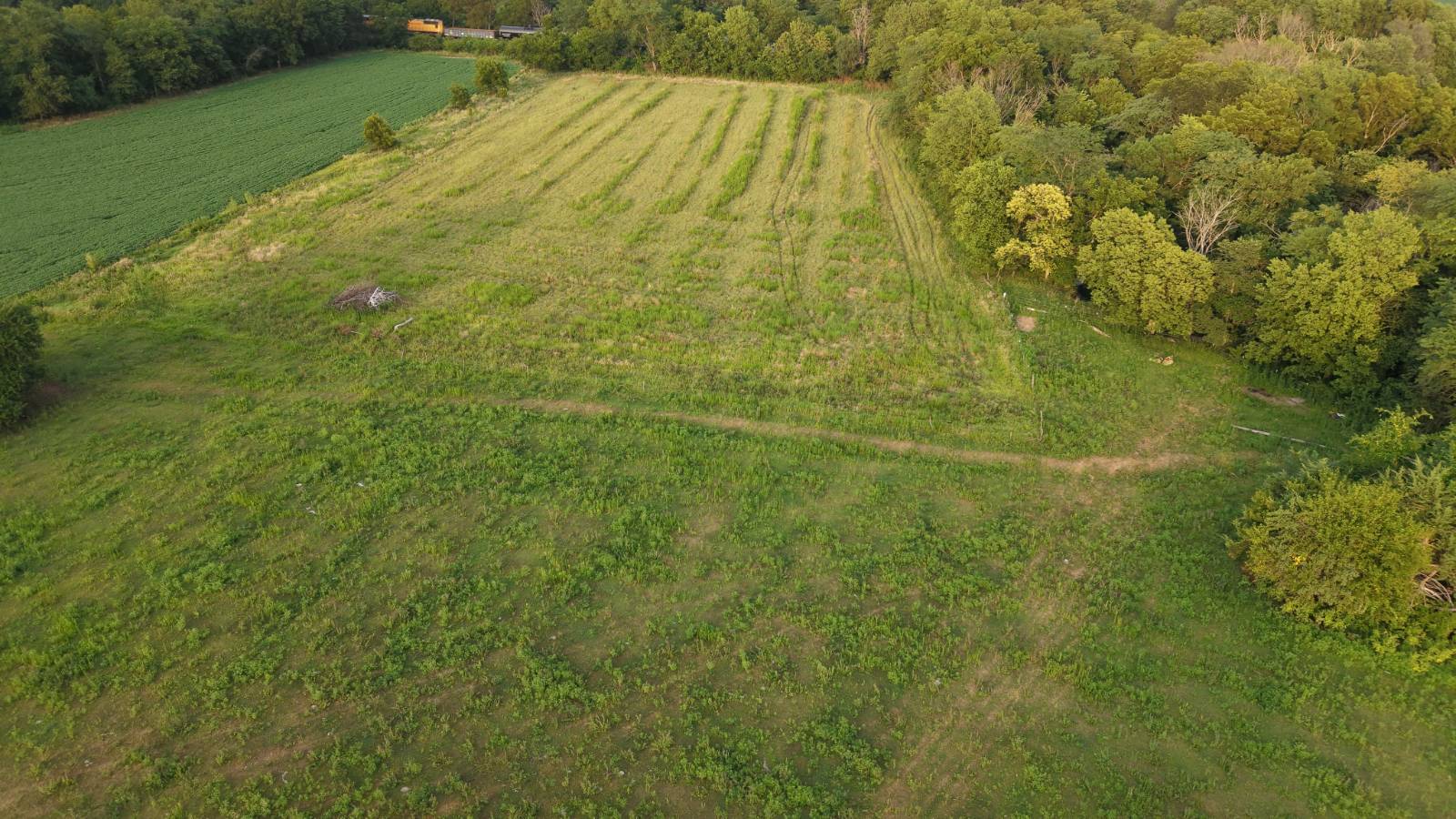 Photo 11 of 60 of land listing at NA 640 Ave, Auburn, NE 68305