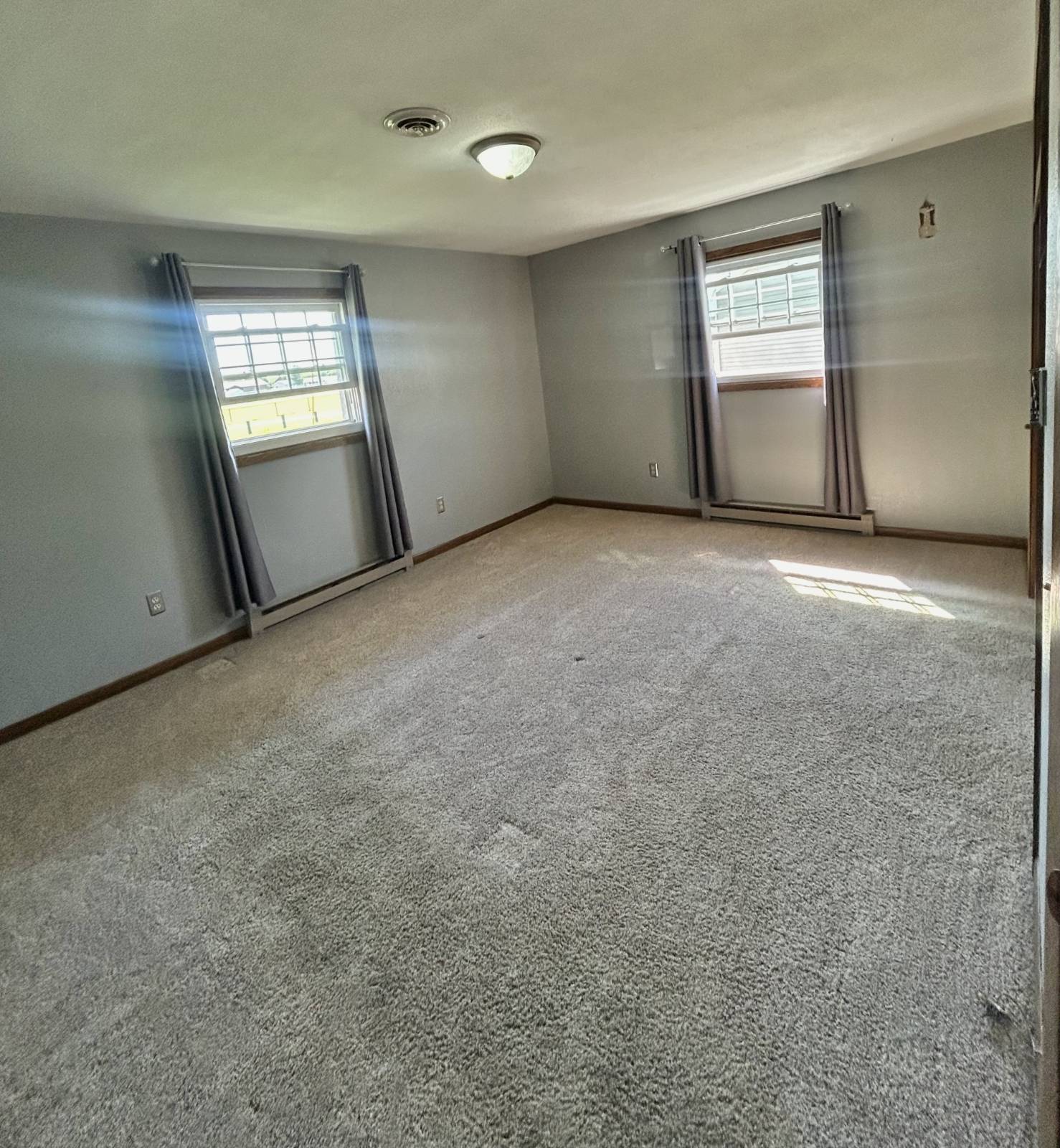 Photo 5 of 16 of home listing at 502 Remington St., Elgin, NE 68636