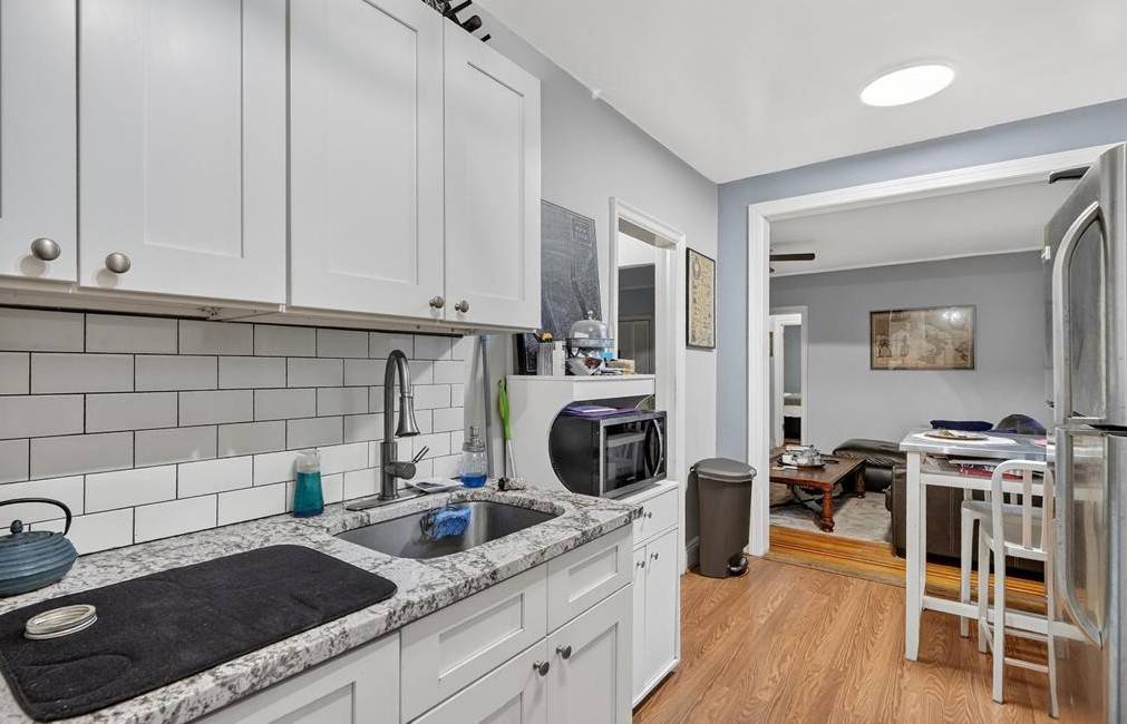475 Bronx River Road, #2D