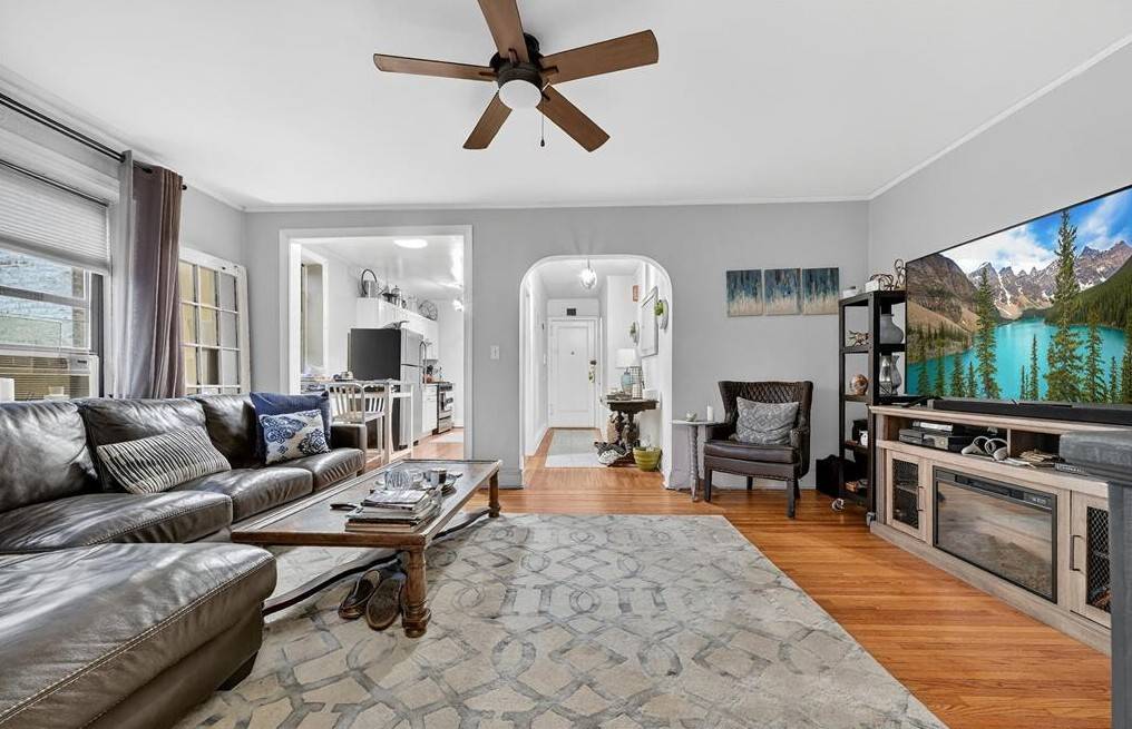 475 Bronx River Road, #2D