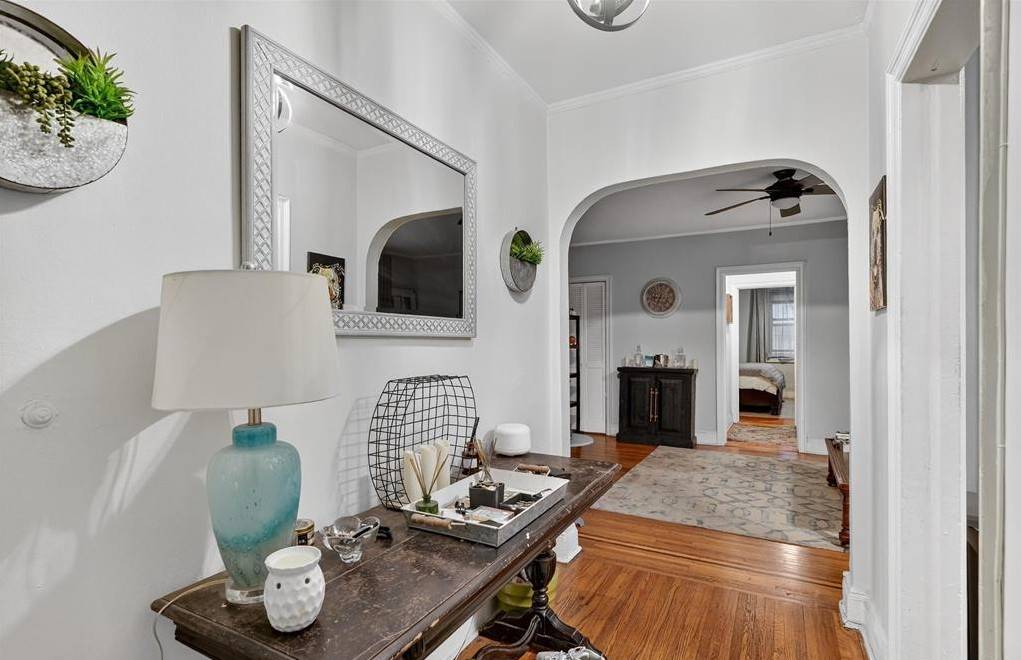 475 Bronx River Road, #2D