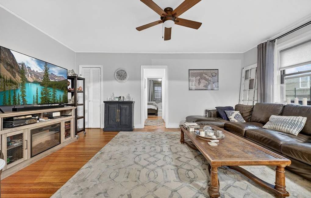475 Bronx River Road, #2D