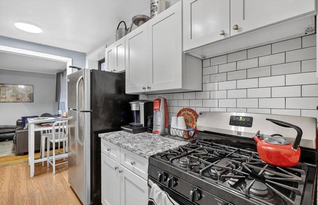 475 Bronx River Road, #2D
