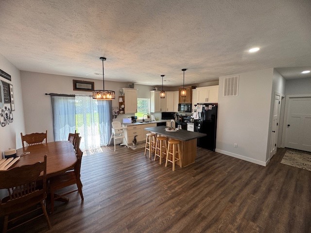 Photo 6 of 29 of home listing at 103 W 3rd Street, Chambers, NE 68725