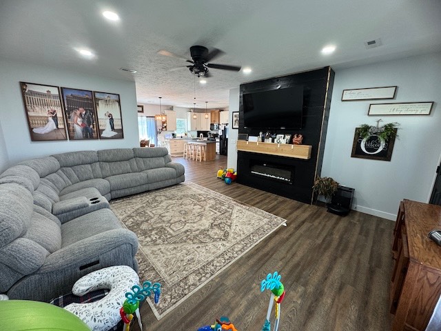 Photo 5 of 29 of home listing at 103 W 3rd Street, Chambers, NE 68725